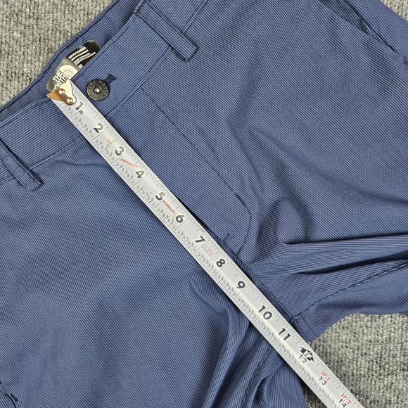 The North Face Tech Performance Chino Shorts Men 32 Blue Stripe Regular Nylon 9" - Picture 4 of 8